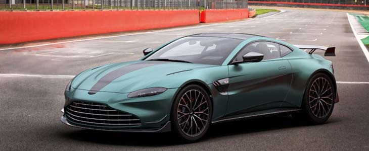 Stage pilotage Aston Martin circuit de Fontenay-le-comte Vendée proche Niort